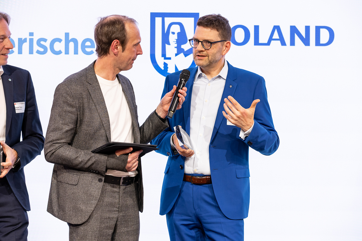 ROLAND ausgezeichnet